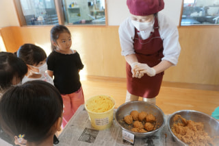 食育活動（味噌作り）天地返し編
